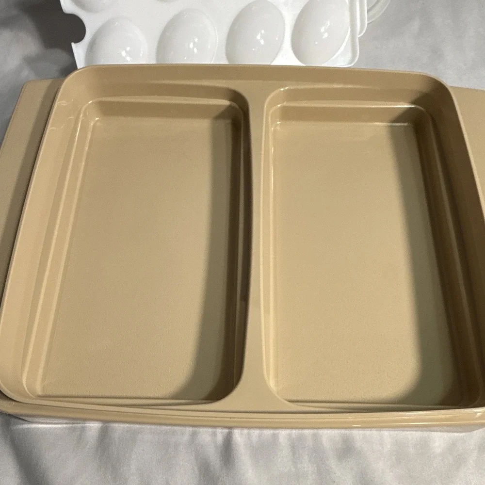 Vintage Tupperware Deviled Egg Keeper Carrier 723 Almond COMPLETE 4pc Set